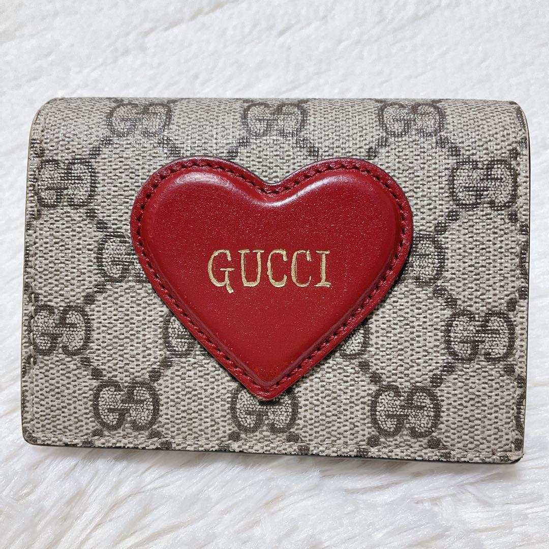 ♡美品♡グッチ 二つ折り財布 ハート モチーフ GG柄 スプリーム PVC ロゴ