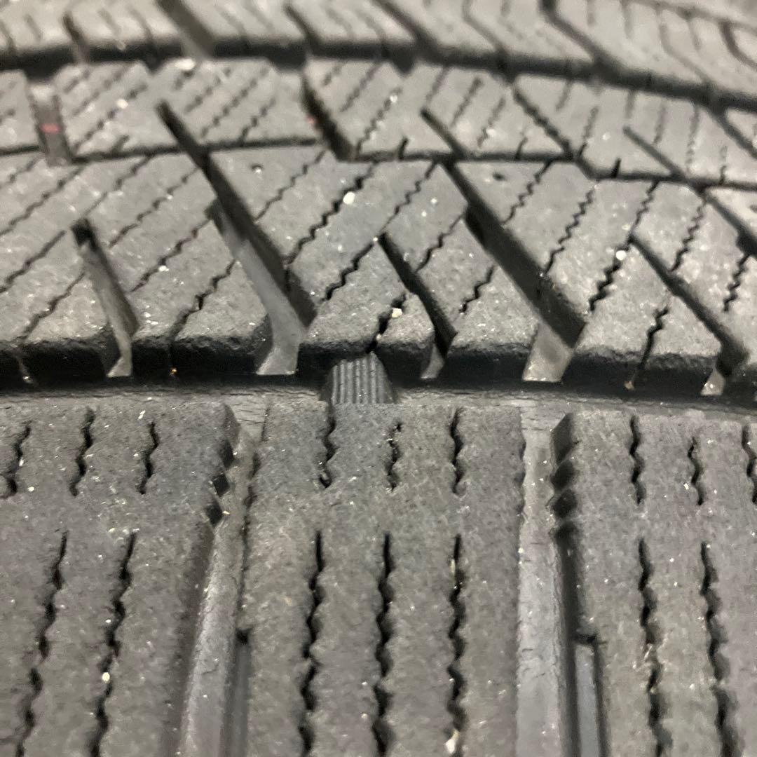 BRIDGESTONE 215/60R17 スタッドレスタイヤブリザック