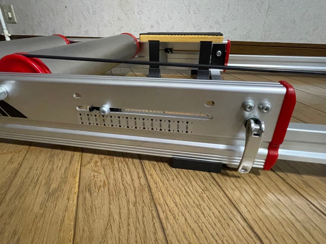 【美品】MINOURA 3本ローラー Live Roll R700　ミノウラ