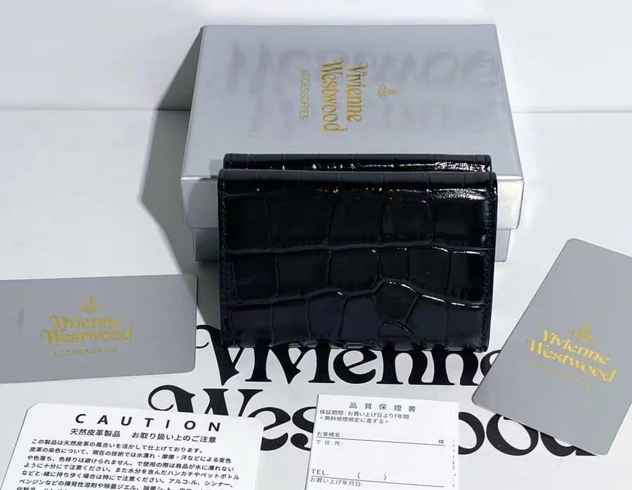 Vivienne Westwood ブラック三つ折り財布 ＃21166