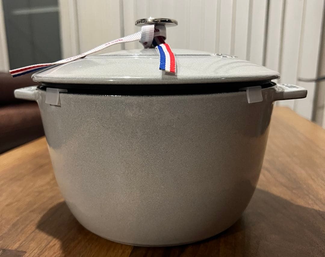 staub ストウブ ラ ココット de GOHAN カンパーニュ L 20cm