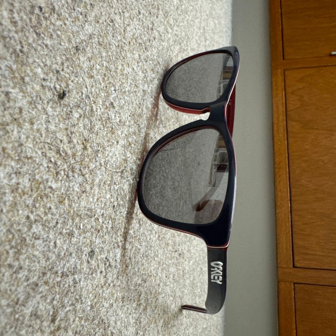 OAKLEY フロッグスキン