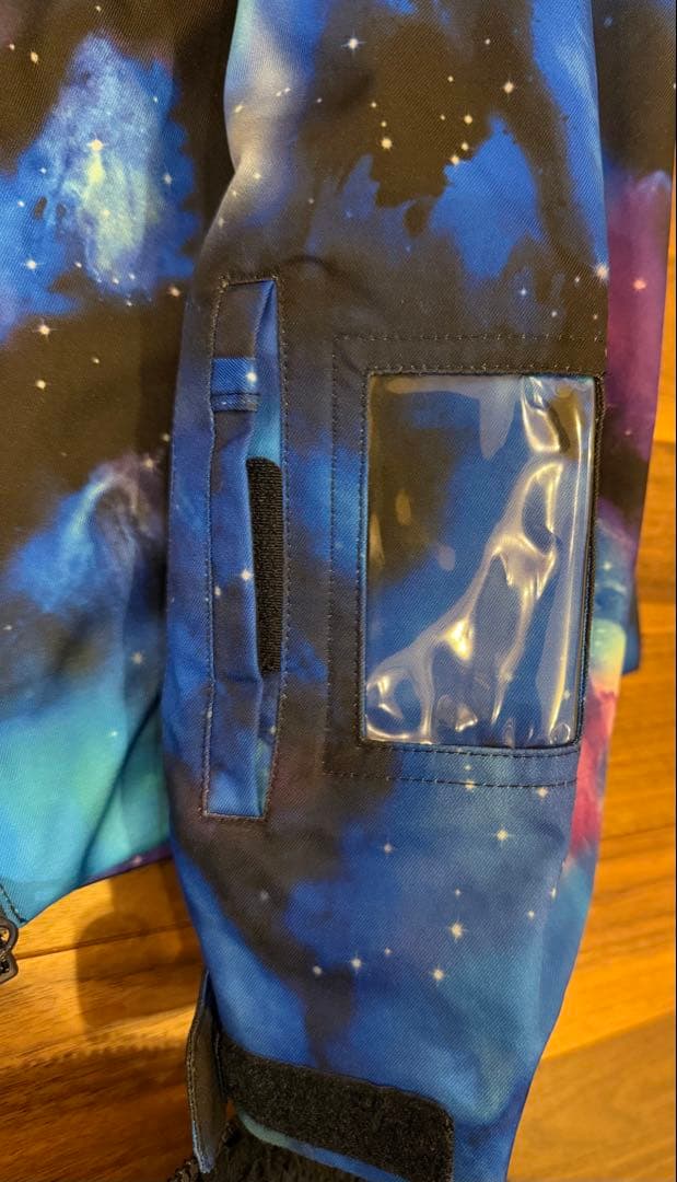お値下❣️Phenix 子ども用スキーウェア 宇宙柄　140