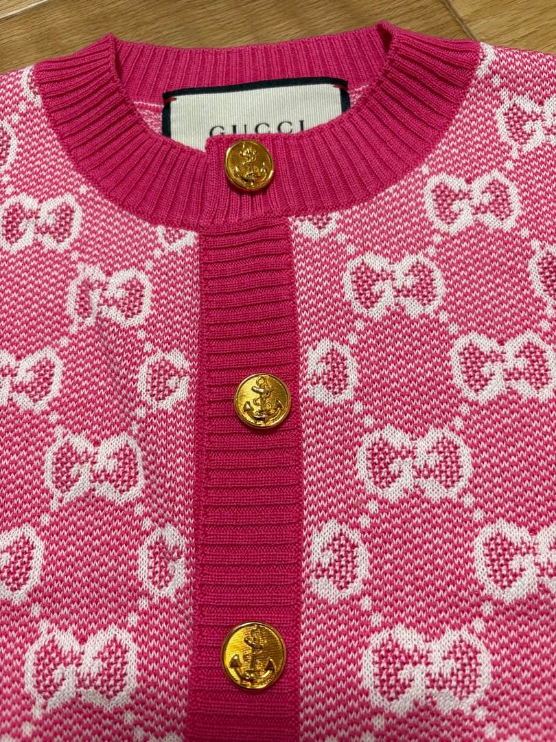 GUCCI ピンク　カーディガン　ピンク　XS 未使用　イタリア製