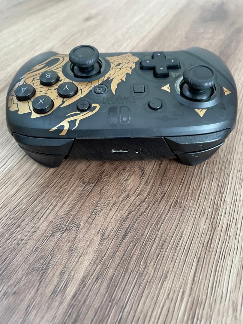 Switch Proコントローラー モンスターハンターライズ エディション