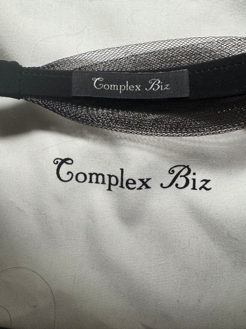 着けるだけでオシャレなComplex Biz メッシュ ブラック ヘアバンド