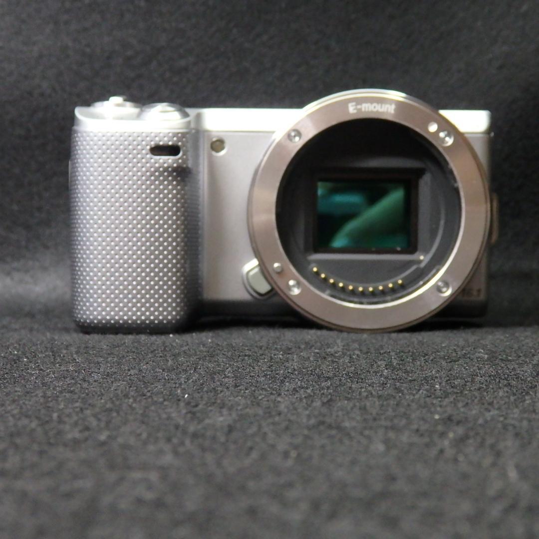 SONY NEX-5N シルバー + E PZ 16-50mm F3.5-5.6