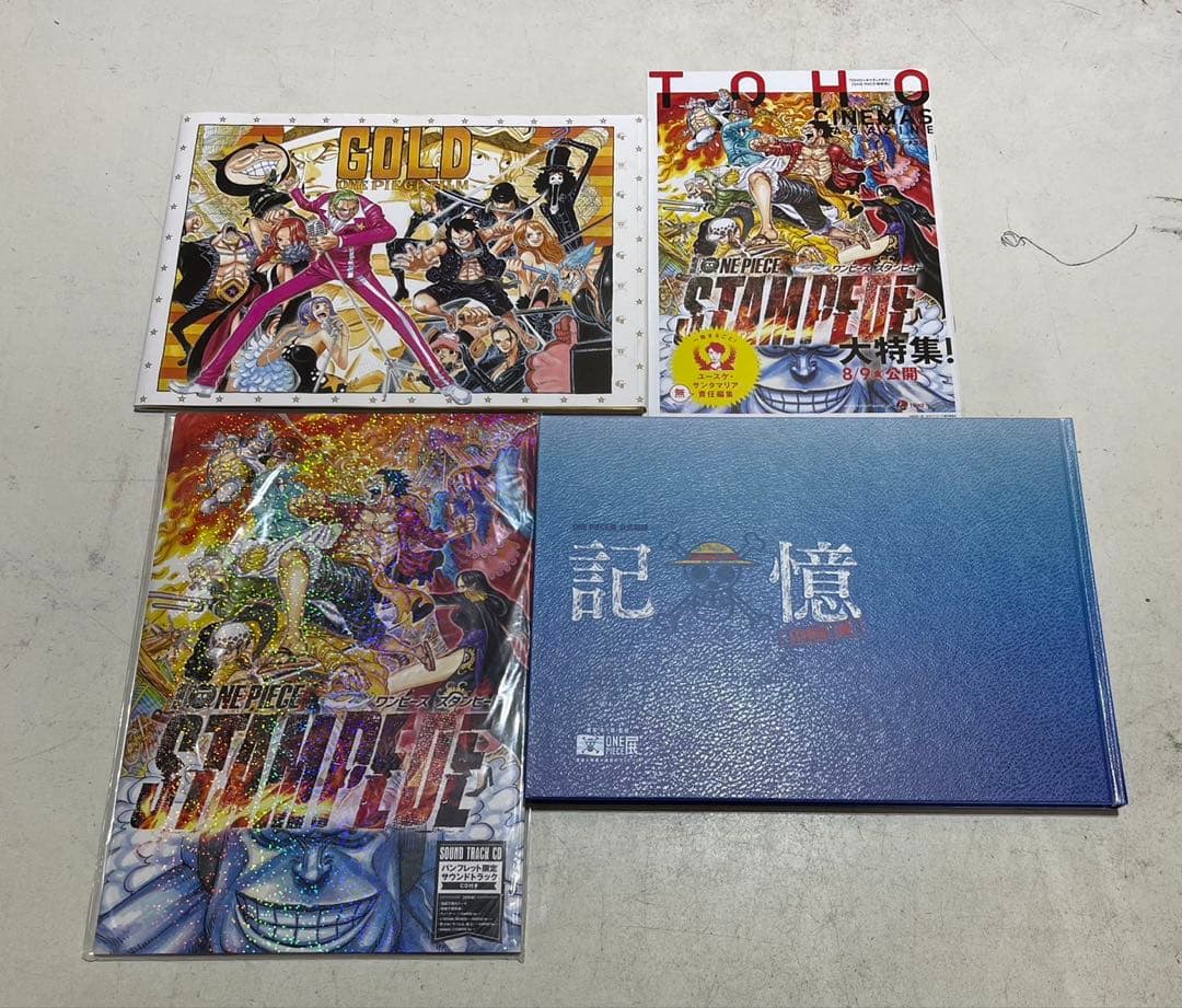 ONE PIECE ワンピース 最新刊全巻 1～112巻セット+大量おまけ付き！