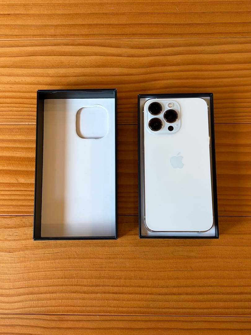 【ほぼ新品・美品】iPhone 13 Proシルバー　128GB 交換品