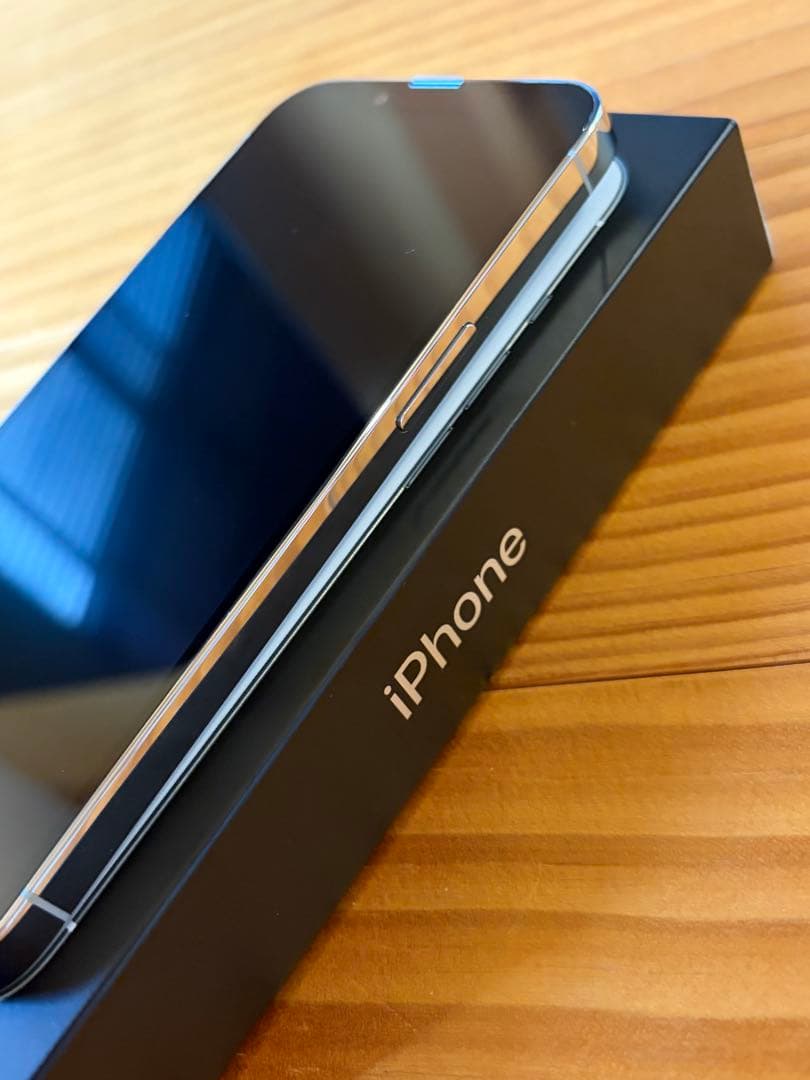 【ほぼ新品・美品】iPhone 13 Proシルバー　128GB 交換品