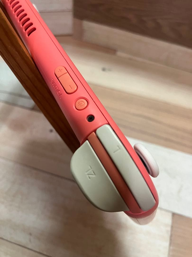 ジャンク　Switchライト　コーラルピンク　充電不良　みまもり設定