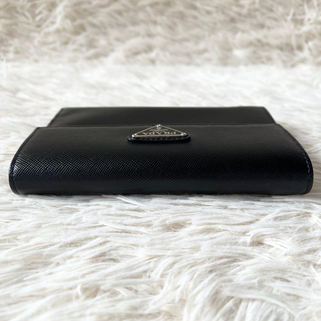 新品未使用✨　PRADA　サフィアーノトライアングル　三つ折り財布 M510A