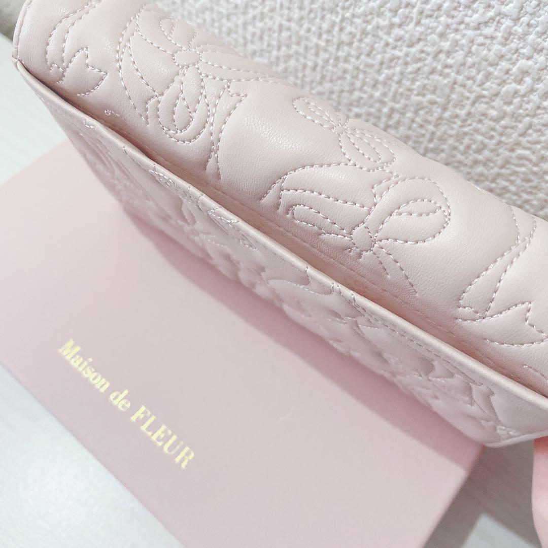 あ*ず様 Maison de FLEUR リボンキルティングロングウォレット ピ