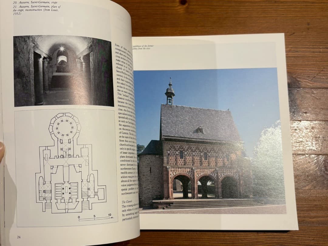 アート・デザイン・音楽 Romanesque Architecture