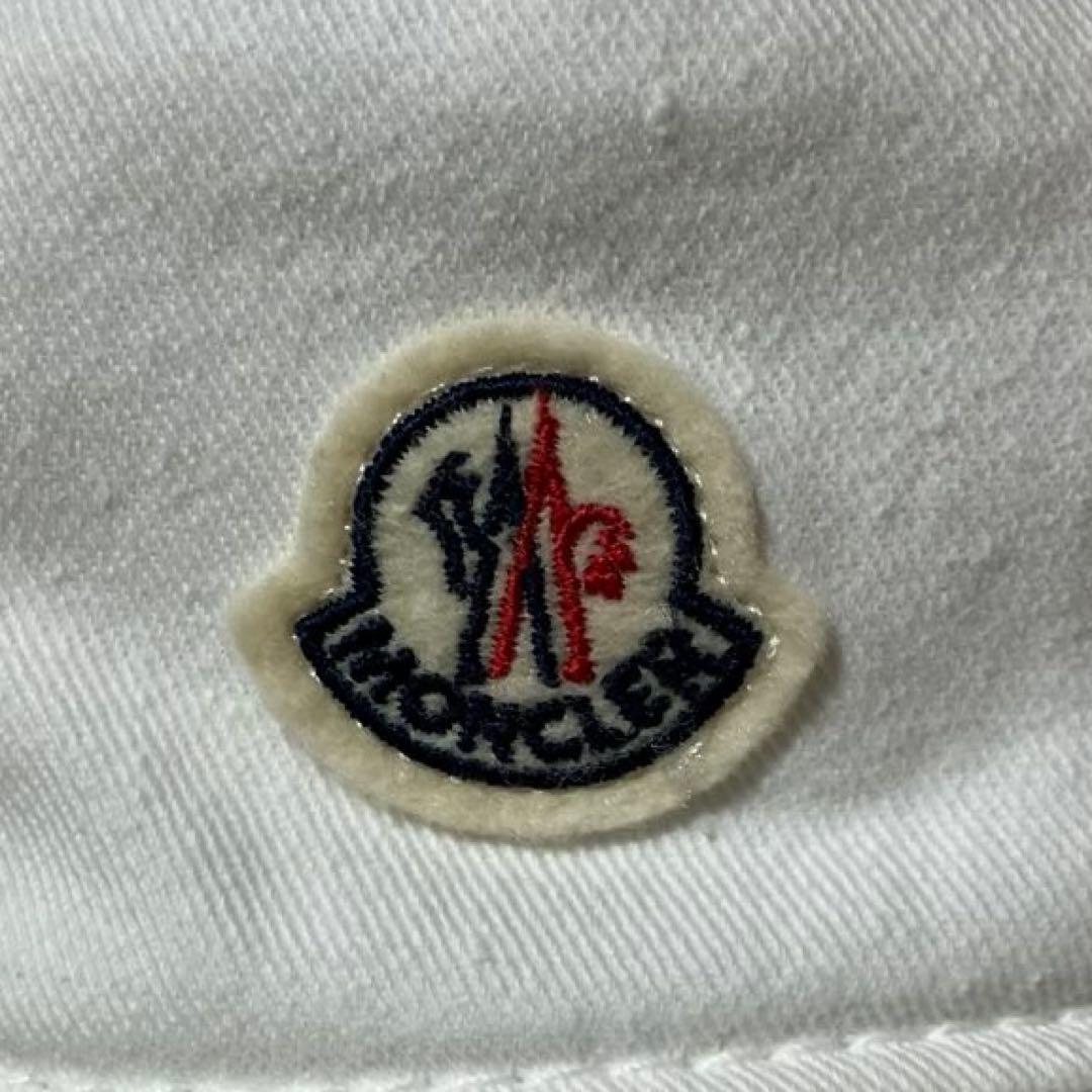 MONCLER キャップ　定番シンプルワッペン　ホワイト　ユニセックス4K93