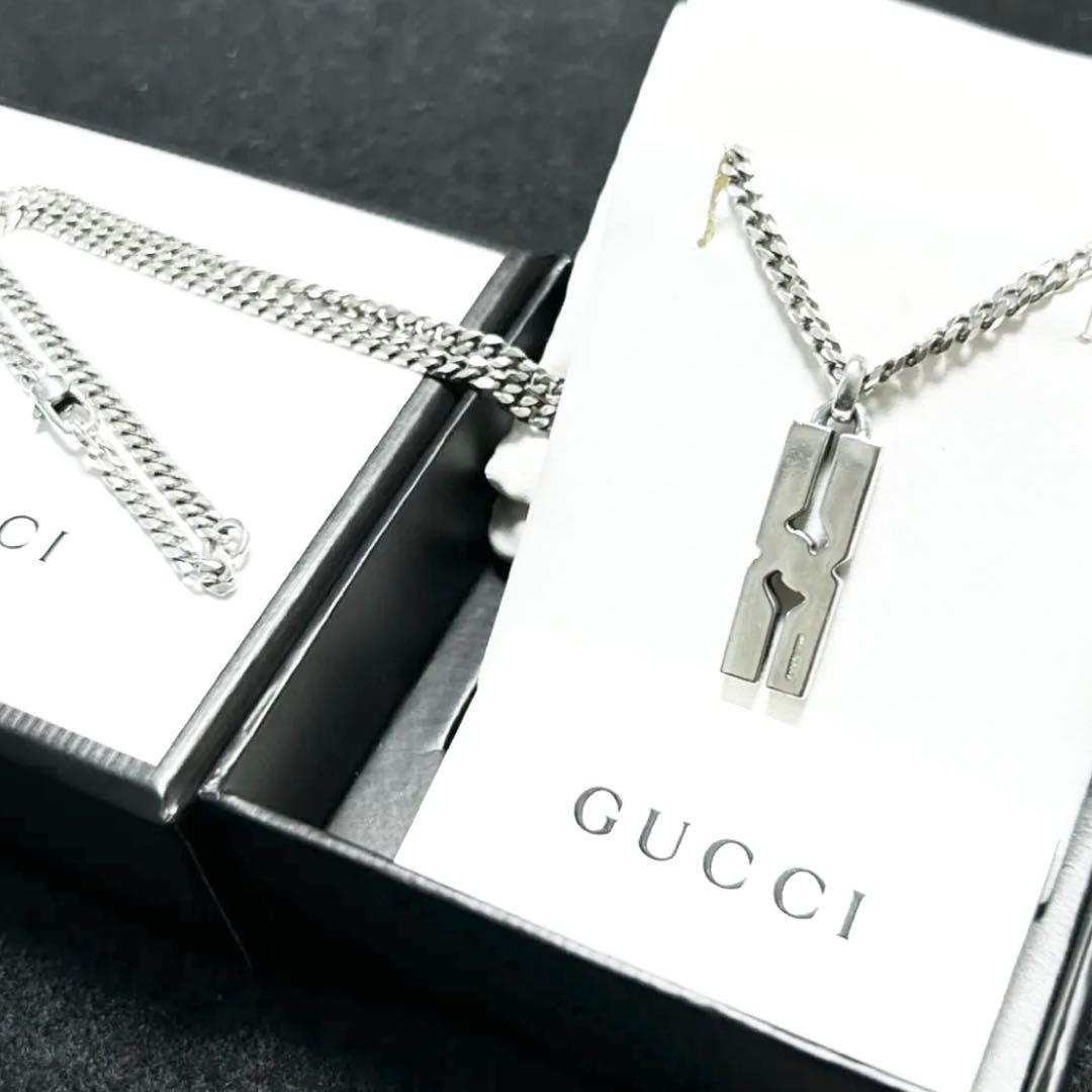 GUCCI グッチ　カットアウト　ノット　インフィニティ　ネックレス　ペンダント