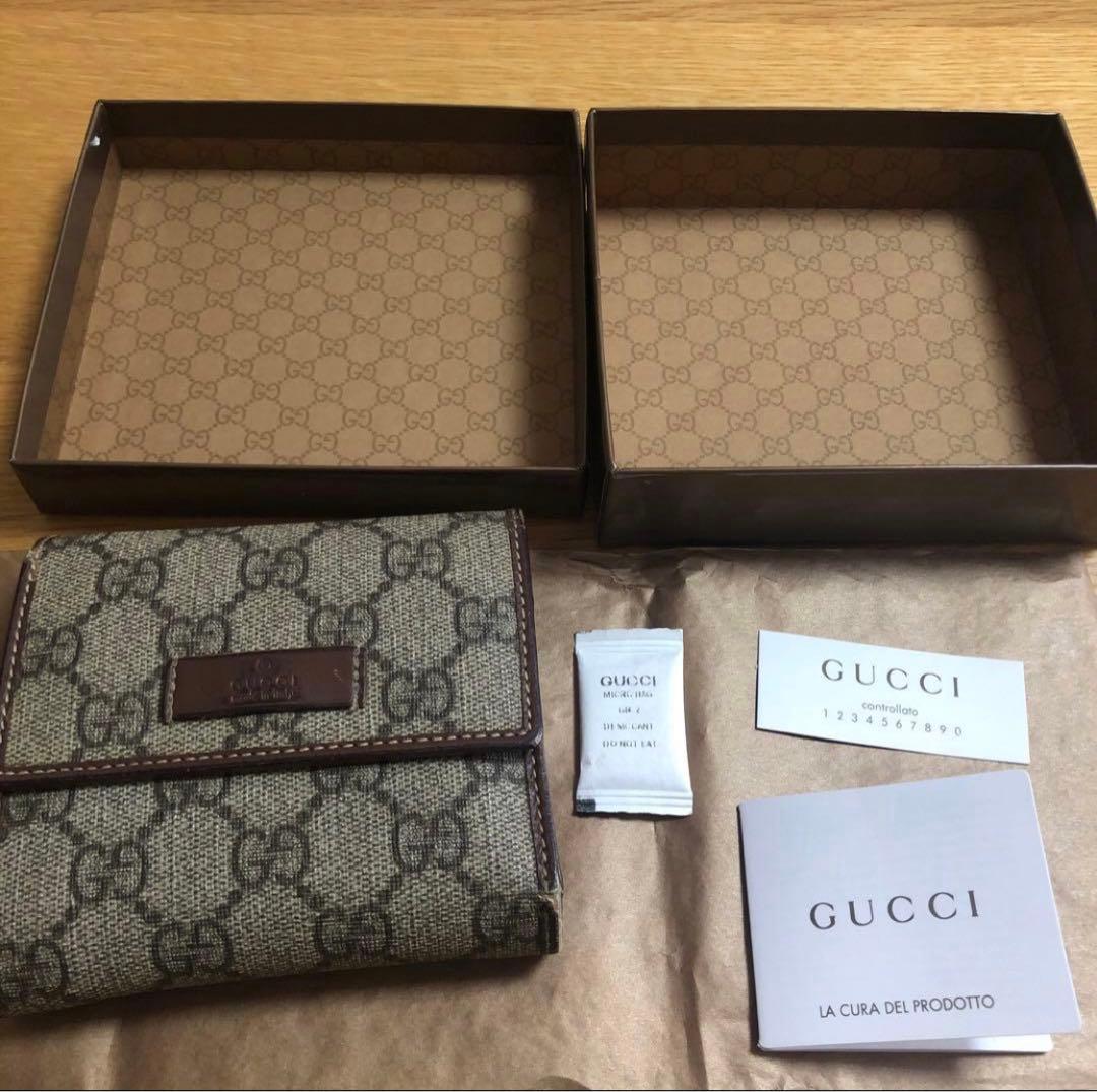 大人気　GUCCI GGキャンバス 二つ折り財布　ブラウン　箱付き　送料込み