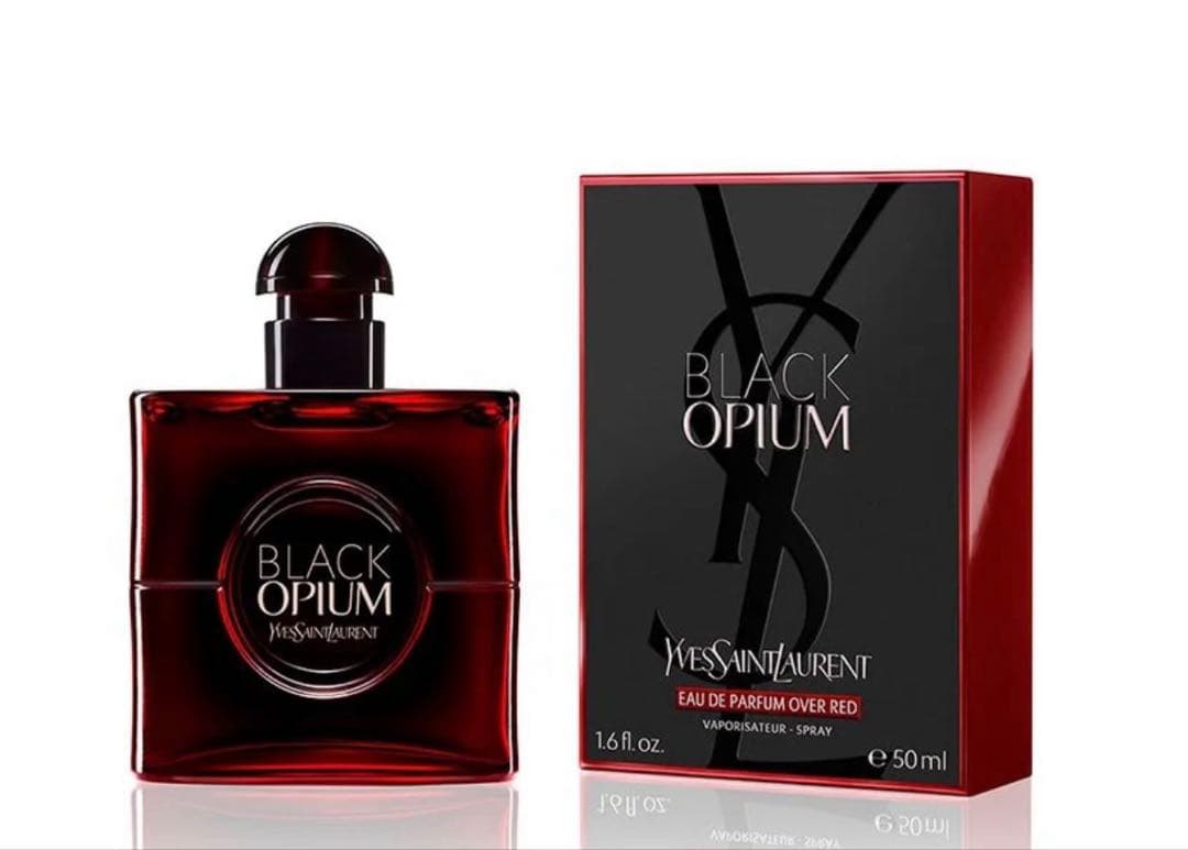 イヴサンローラン BLACK OPIUM オーバーレッド　50ミリ