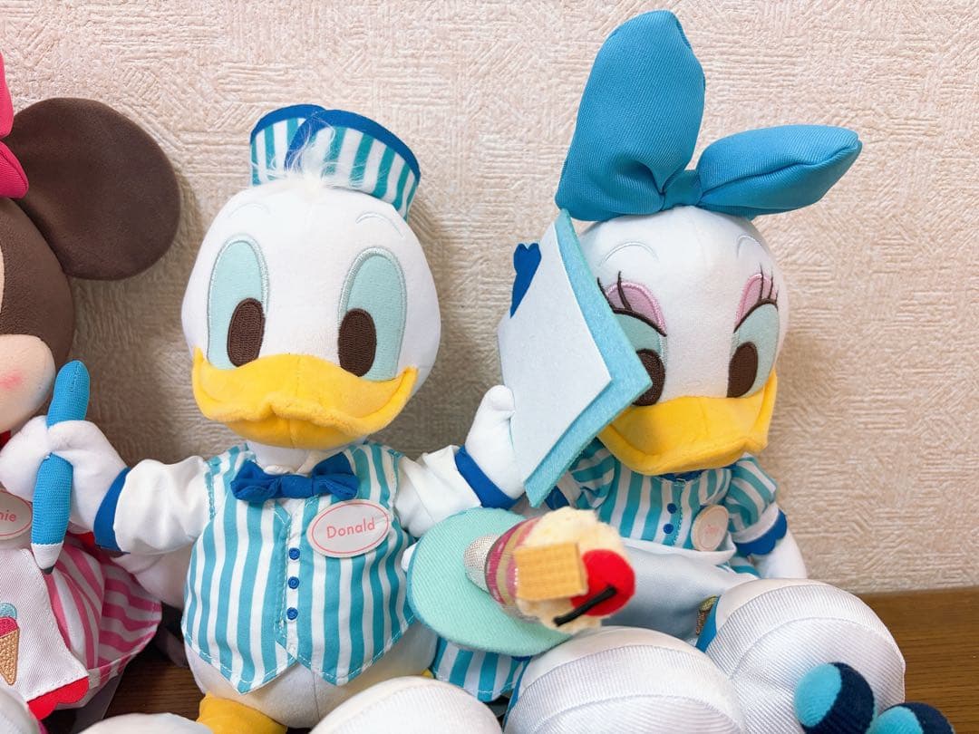 ディズニーストア ぬいぐるみ ミッキー ミニー ドナルド デイジー