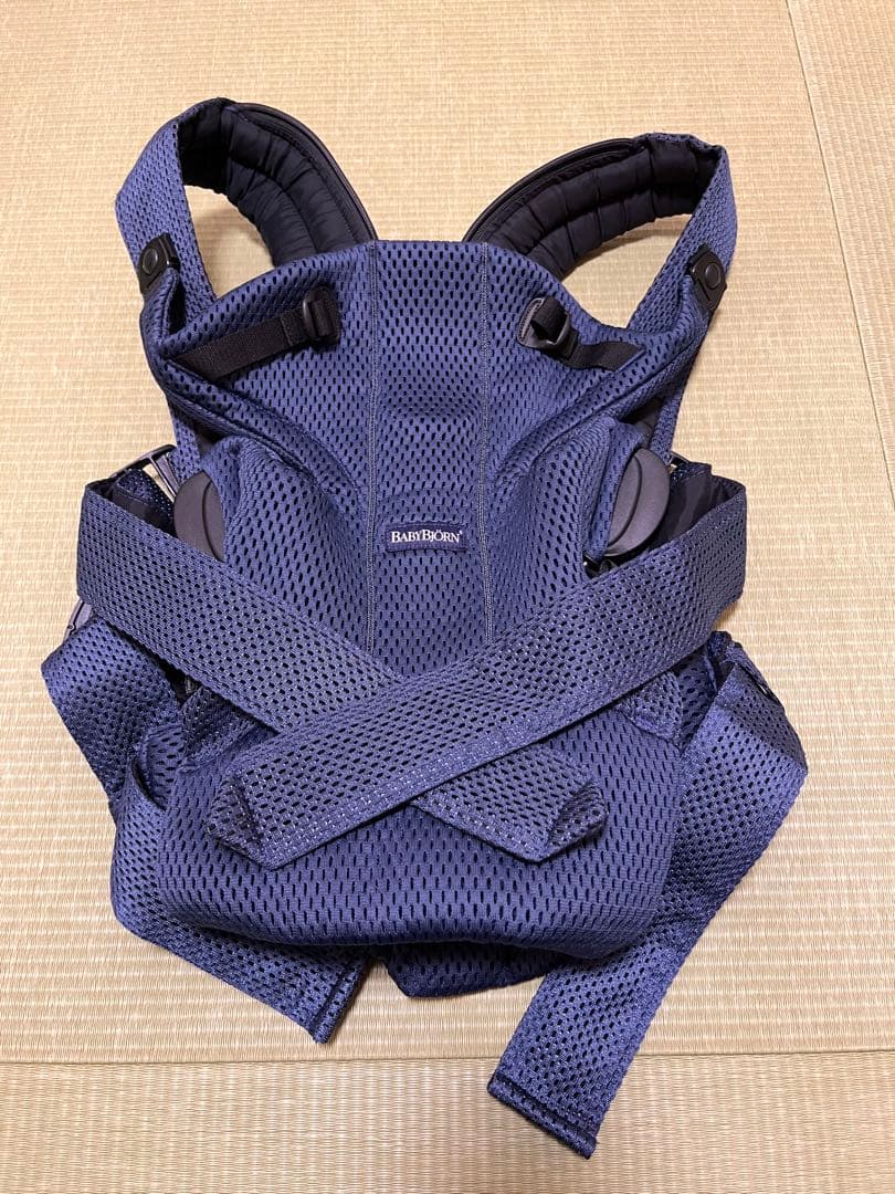 BABYBJORN ベビーキャリア MOVE ネイビー