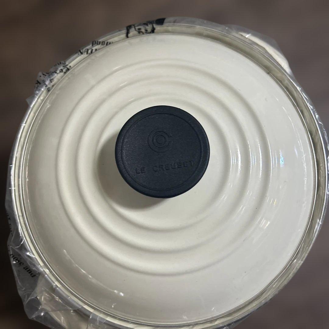 ルクルーゼ　le Creuset 花柄両手鍋