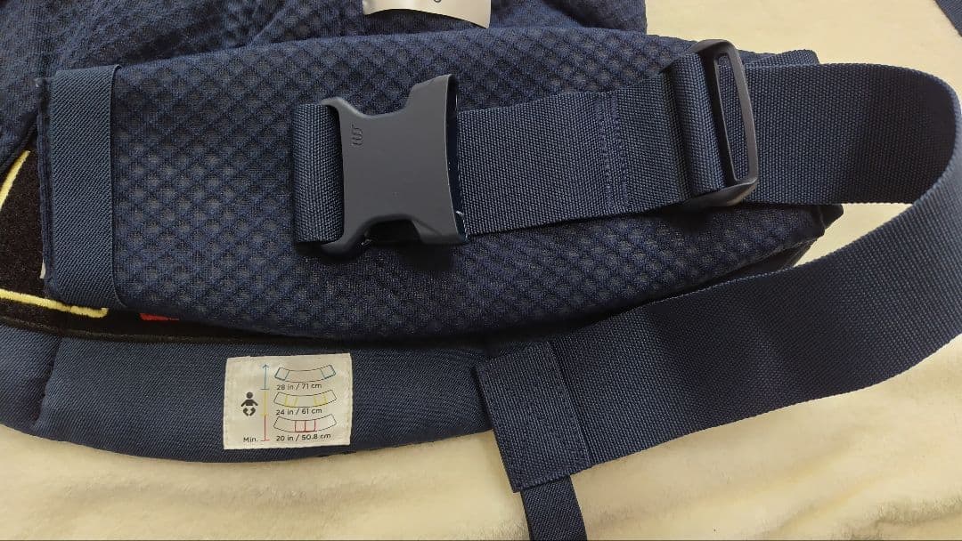 ergobaby OMNI breeze 抱っこ紐 ミッドナイトブルー