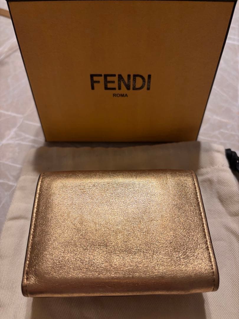 FENDI 三つ折財布