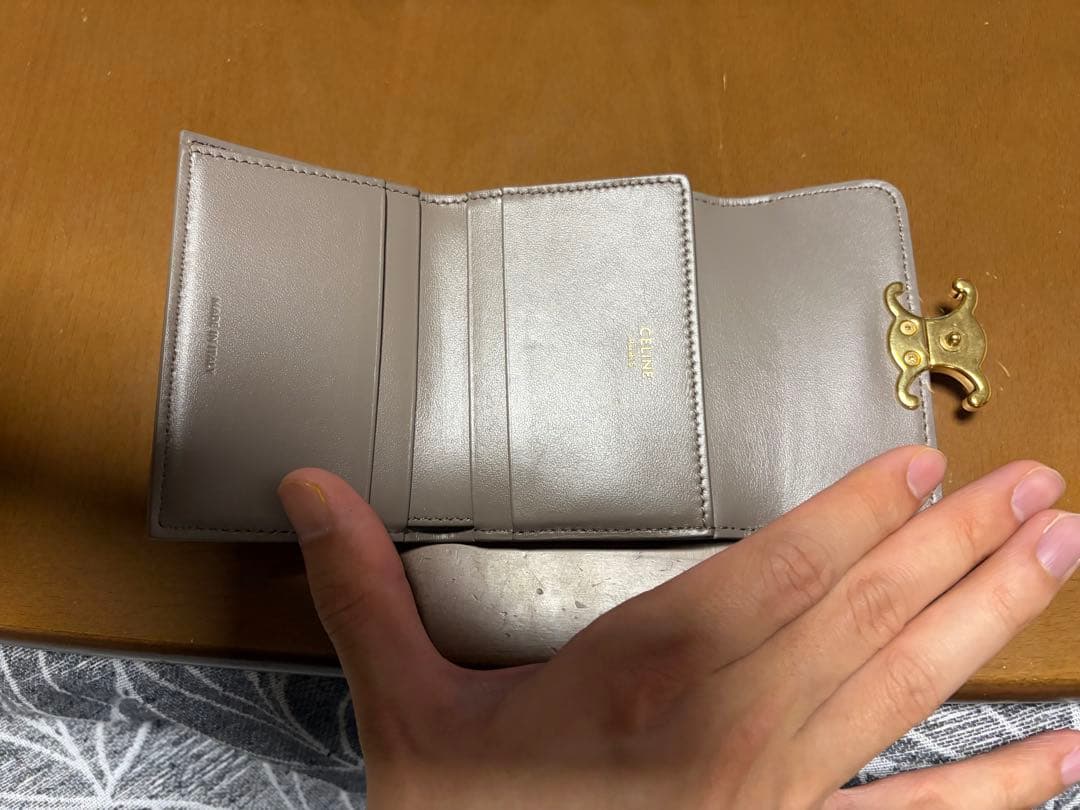 CELINE ペブル 三つ折り財布