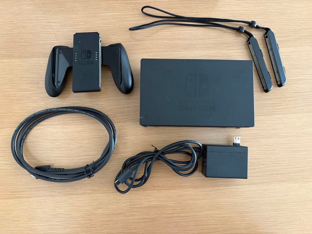 Nintendo Switch 本体　ネオンブルー・ネオンレッド