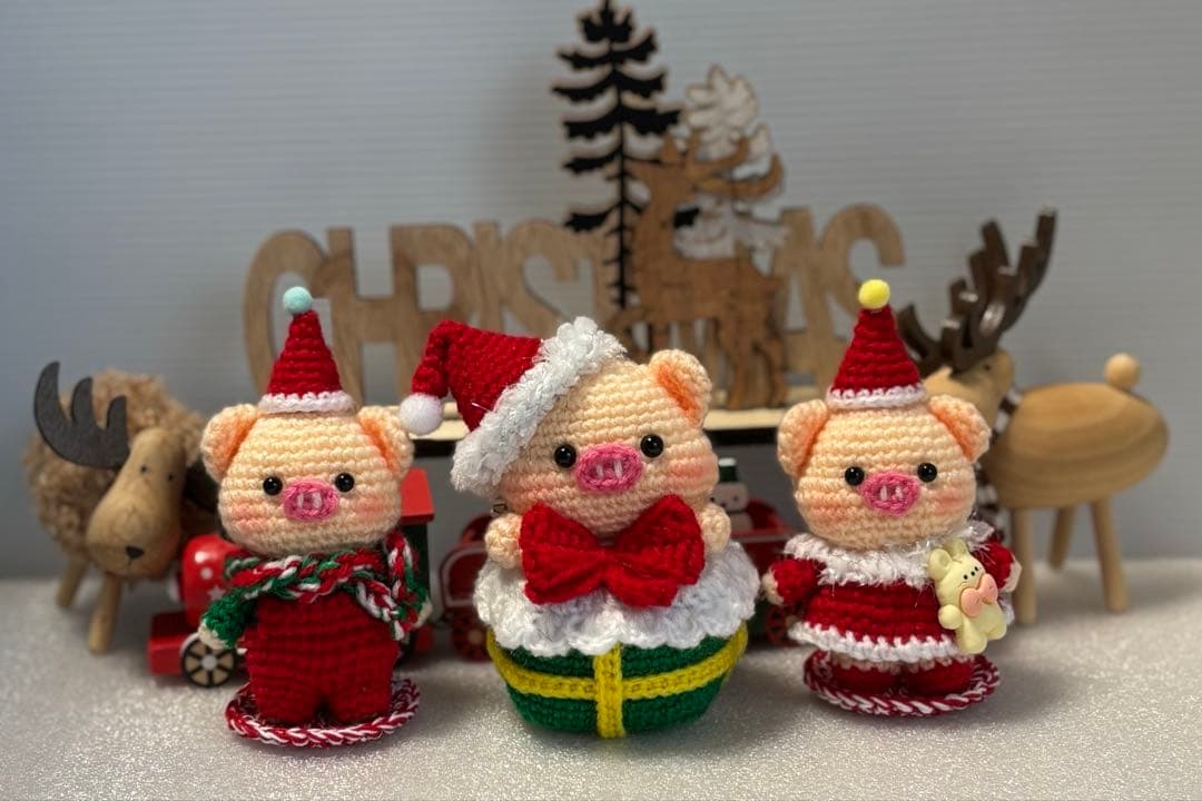 あみぐるみ　ぶたさん　クリスマス　【ゆっこ】 ハンドメイド