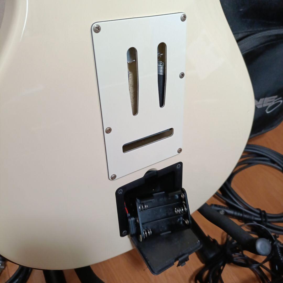 LINE 6 Variax 600 白 エレキギター
