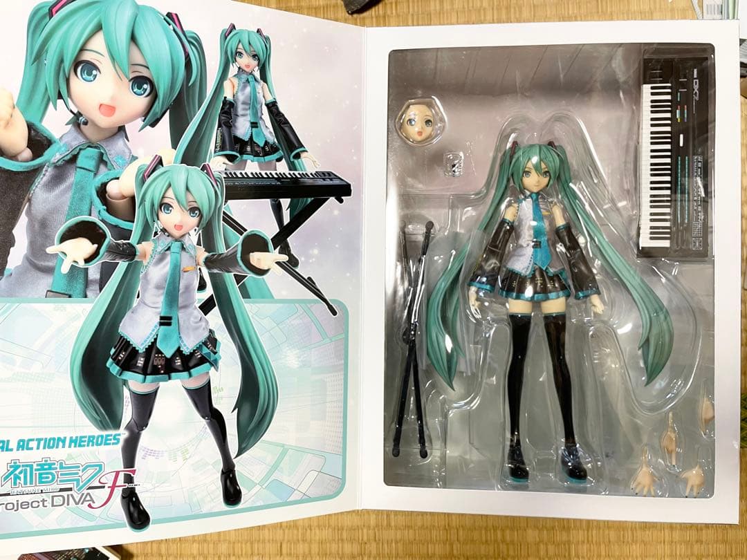 初音ミク リアルアクションヒーローズフィギュア Project DIVA F