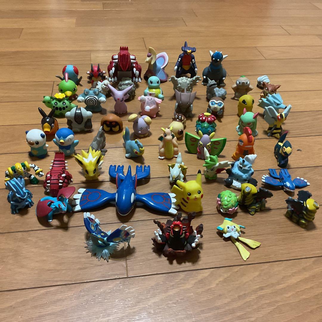 ポケモンフィギュア 指人形　約240個