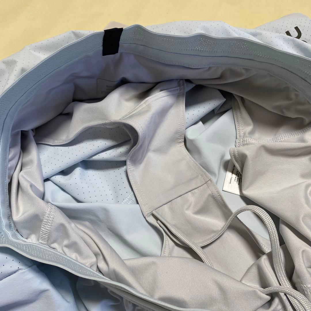 ON Performance Shorts レディース　ライトブルー　S