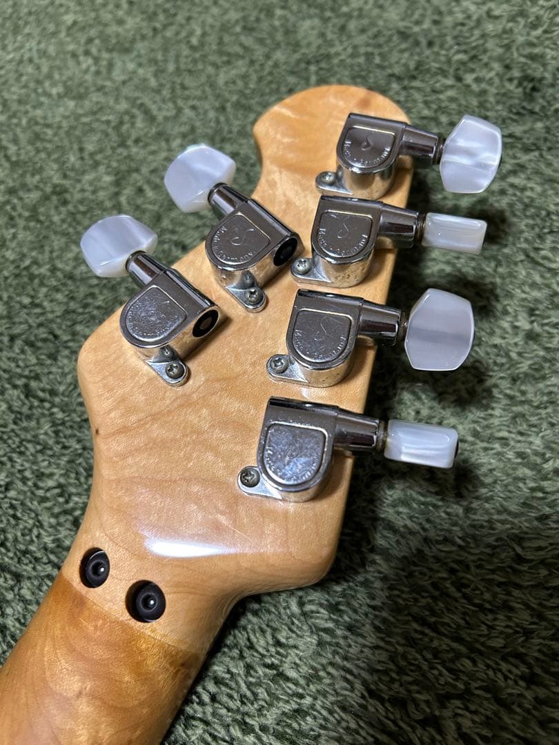 ギター MUSICMAN AXIS EX Trans Red