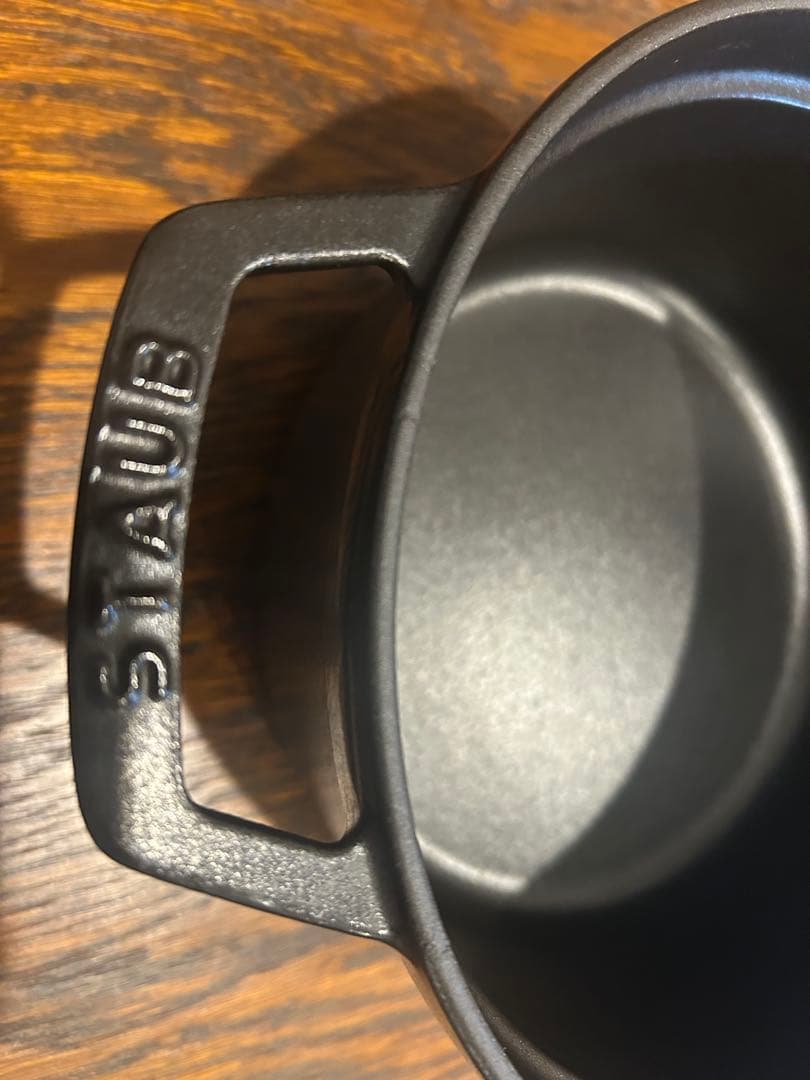 STAUB LA COCOTTE 20cm 黒 【蓋置き付き】