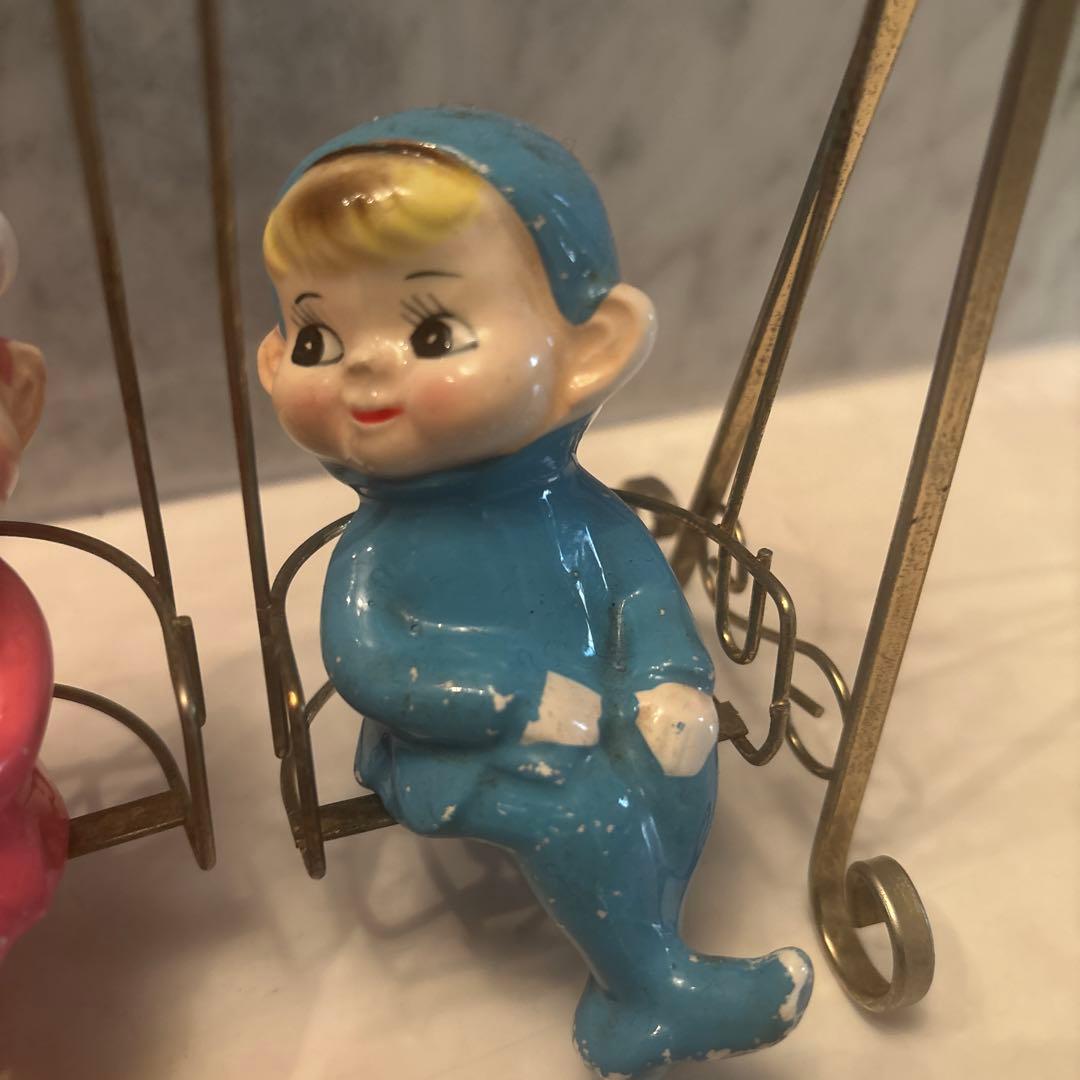 アメリカ60-70年代ビンテージブランコに乗る手描きの瞳が可愛らしい少年少女