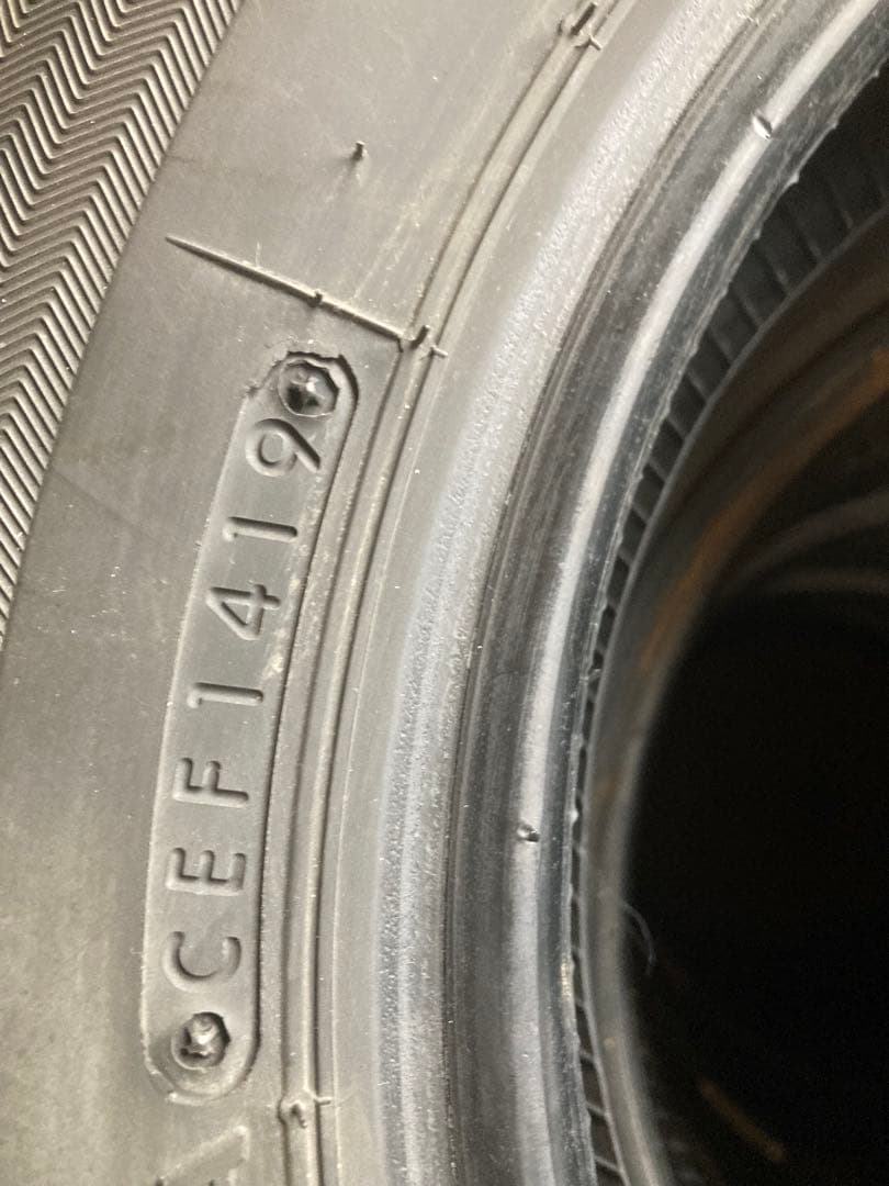 送料無料。軽トラ等ブリヂストン 145R12サマータイヤ2本