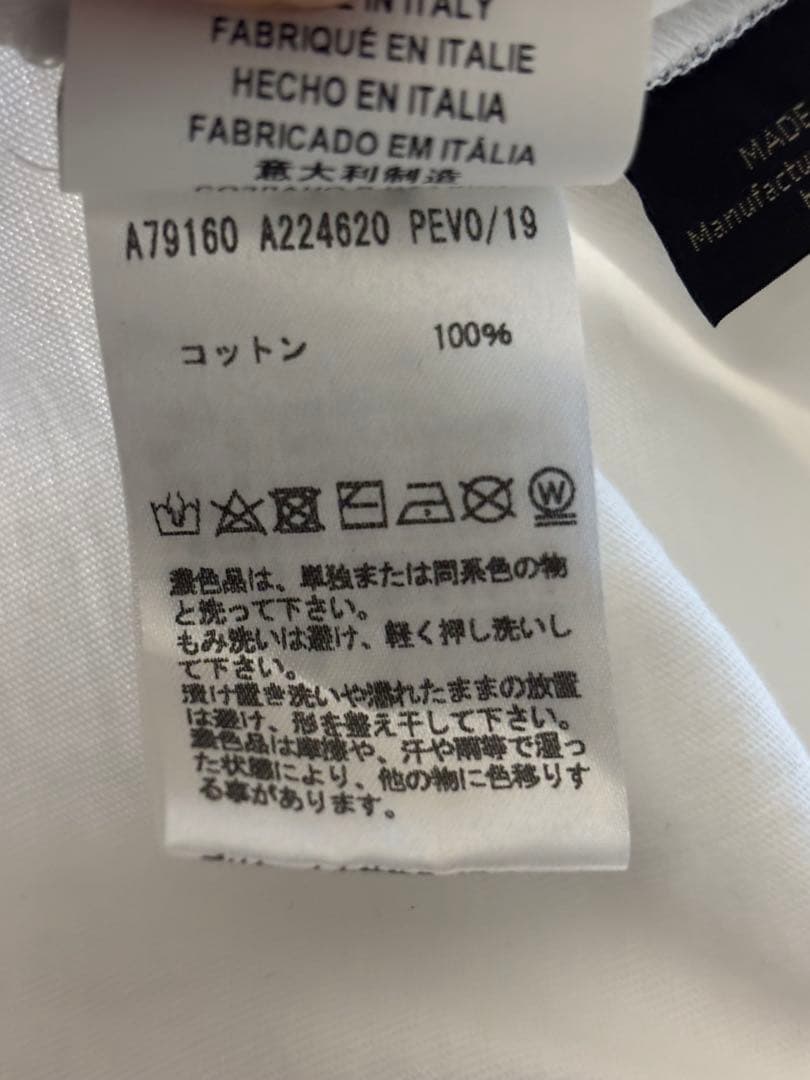 VERSACEメデューサ　スタッズラインストーンTシャツ