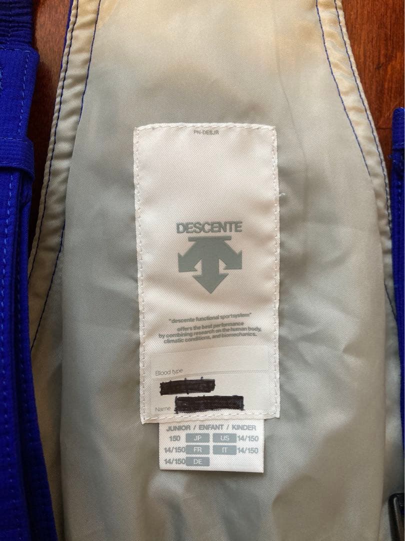 DESCENTE ボーイズ150センチスキーウェアセット