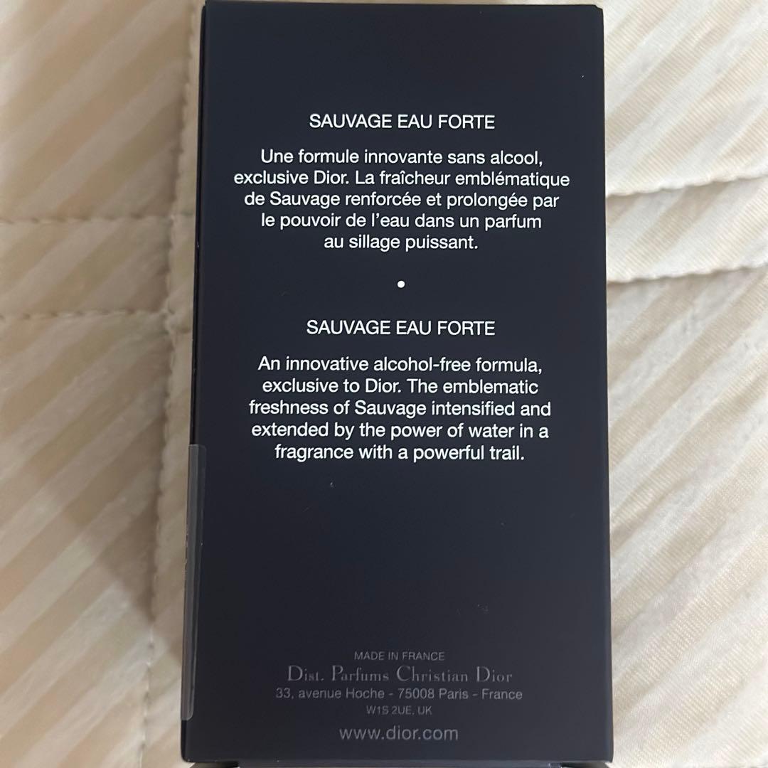 新品未開封DIOR SAUVAGE EAU FORTE 60ml 芸能人愛用香水