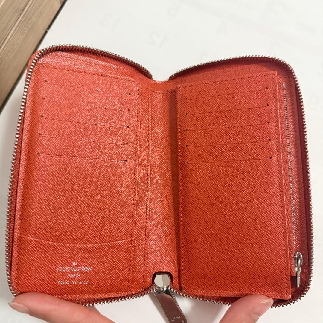 希少　ルイ　ヴィトン　エピレザー 二つ折り財布 オレンジ
