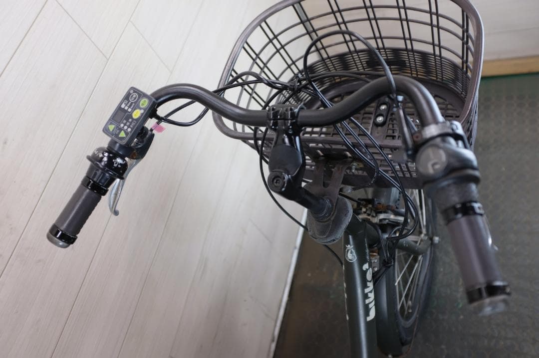 キ*キ様 BS Bikke２　20インチ　3段　8.7Ah(4点灯）充電器あり