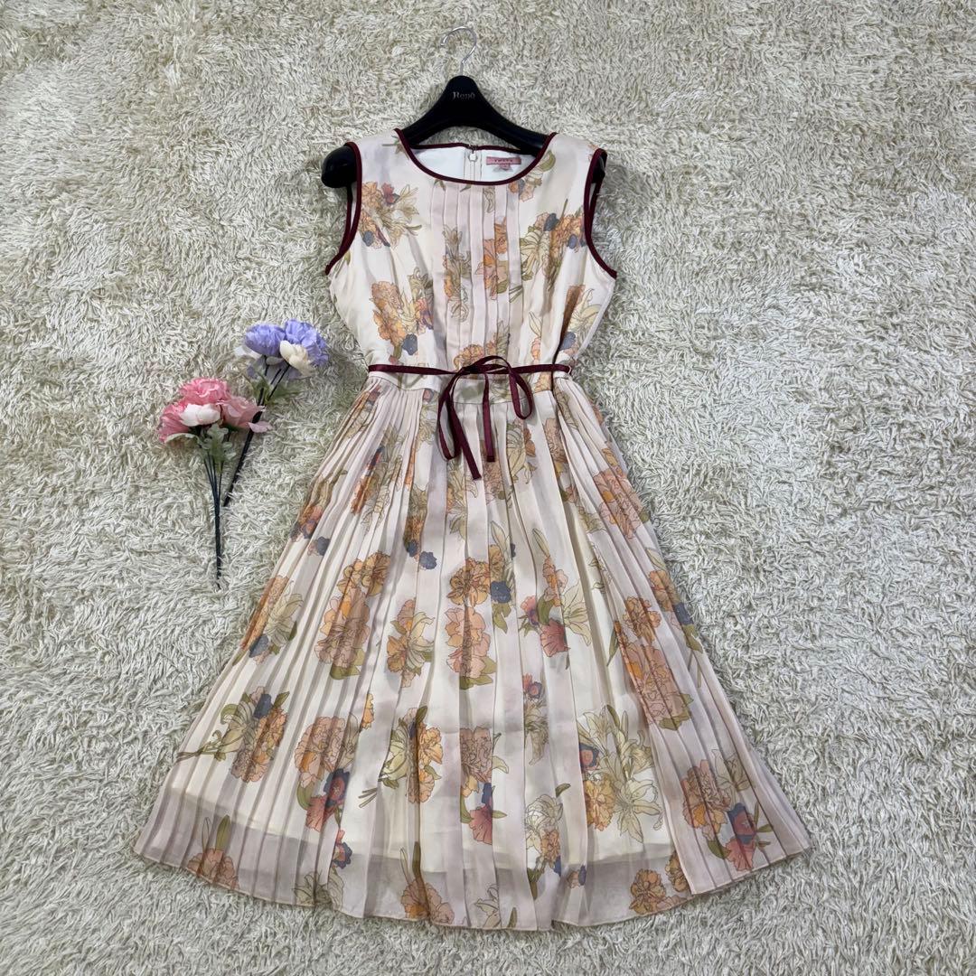美品　トッカ　LADY OF FLOWERS プリーツ　ジョーゼットワンピース