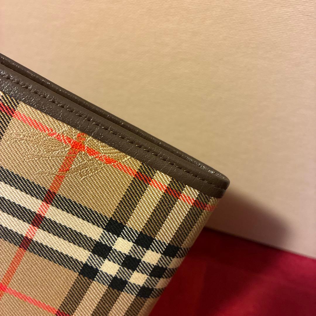 未使用級正規品BURBERRY 折り財布　がま口財布　ノバチェック