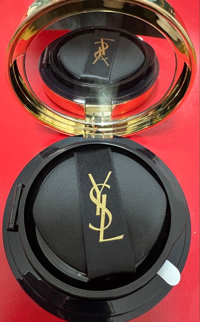 YSL クッションファンデーション BR10 SPF50+