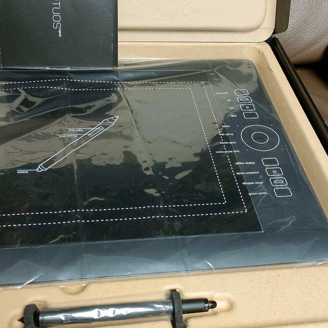ワコムペンタブレット intuos pro Large Lサイズ PTH-851