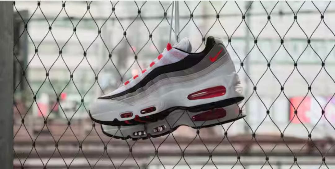 nana様Nike Air Max 95 Big Bubble 赤グラデ