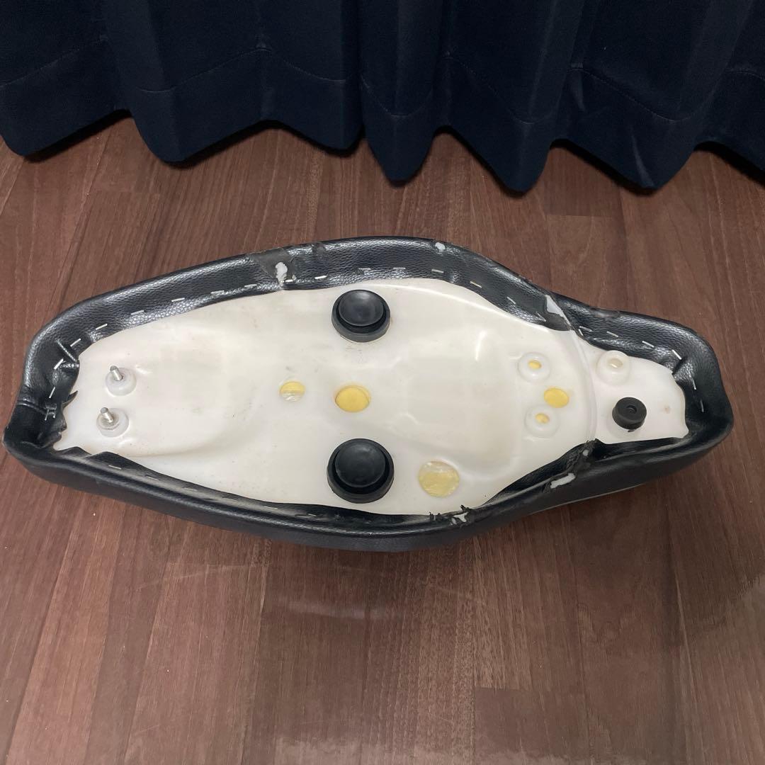 スーパーカブ　AA04 タックロールシート　シートヒンジ付き