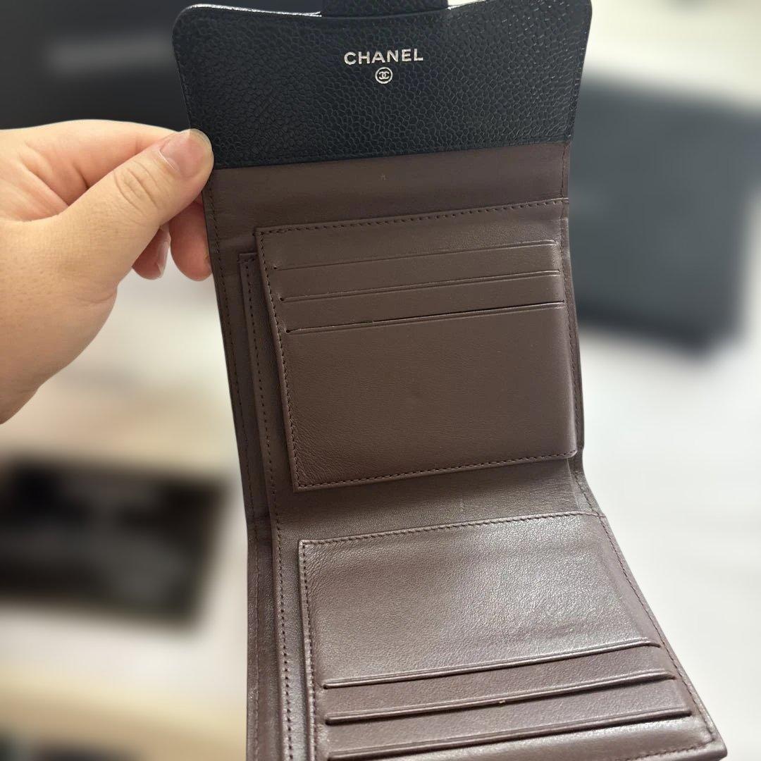 【本日限定値下げ】CHANEL キャビアスキン スモールフラップウォレット正規品